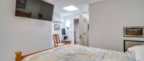 Iron/ironing board, travel crib, internet, bed sheets