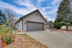 Exterior - 4 Mi to TPC Colorado: Dog-Friendly Gem in Berthoud (Berthoud)