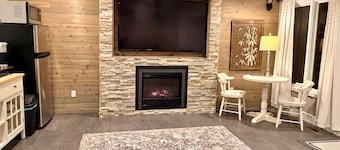 Aurora Ridge - A Charming Studio
