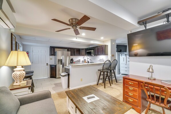 Living area - 5 Mi to Ocoee River! Country Getaway on 2+ Acres (Etowah)