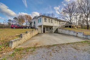 Exterior - 5 Mi to Ocoee River! Country Getaway on 2+ Acres (Etowah)