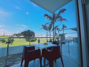 Outdoor dining - Coralli Privileges Apt (Protaras)