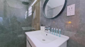 Bathroom - Nissi avenue 64 Studio 2 - Luxcyservices (Ayia Napa)
