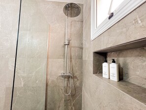 Bathroom - Nissi 86 Apartment - Luxcyservices 2 Bedroom (Ayia Napa)