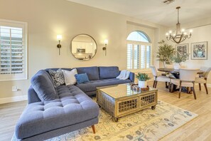 TV - < 1 Mi to Golf: Charming Ahwatukee Foothills Villa (Phoenix)