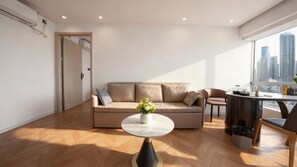 Suite – deluxe, flere senger, privat bad, byutsikt