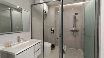 Phòng 2 giường đơn Deluxe, 2 giường đôi, dịch vụ dọn phòng, quang cảnh thành phố | Chăn bông, phòng cách âm, bộ trải giường