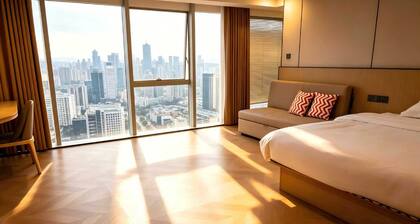 Paxin·High-Altitude City View Apartment (Canton Fair Complex Pazhou Subway Station Branch)