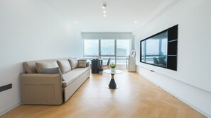 Deluxe Suite, Multiple Beds, Private Bathroom, City View | Down comforters, soundproofing, bed sheets - Pace Hotel Apartment-Pazhou Station (Guangzhou)