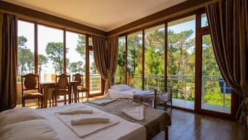 In-room safe, iron/ironing board, free WiFi, wheelchair access