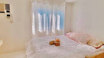 Iron/ironing board, WiFi