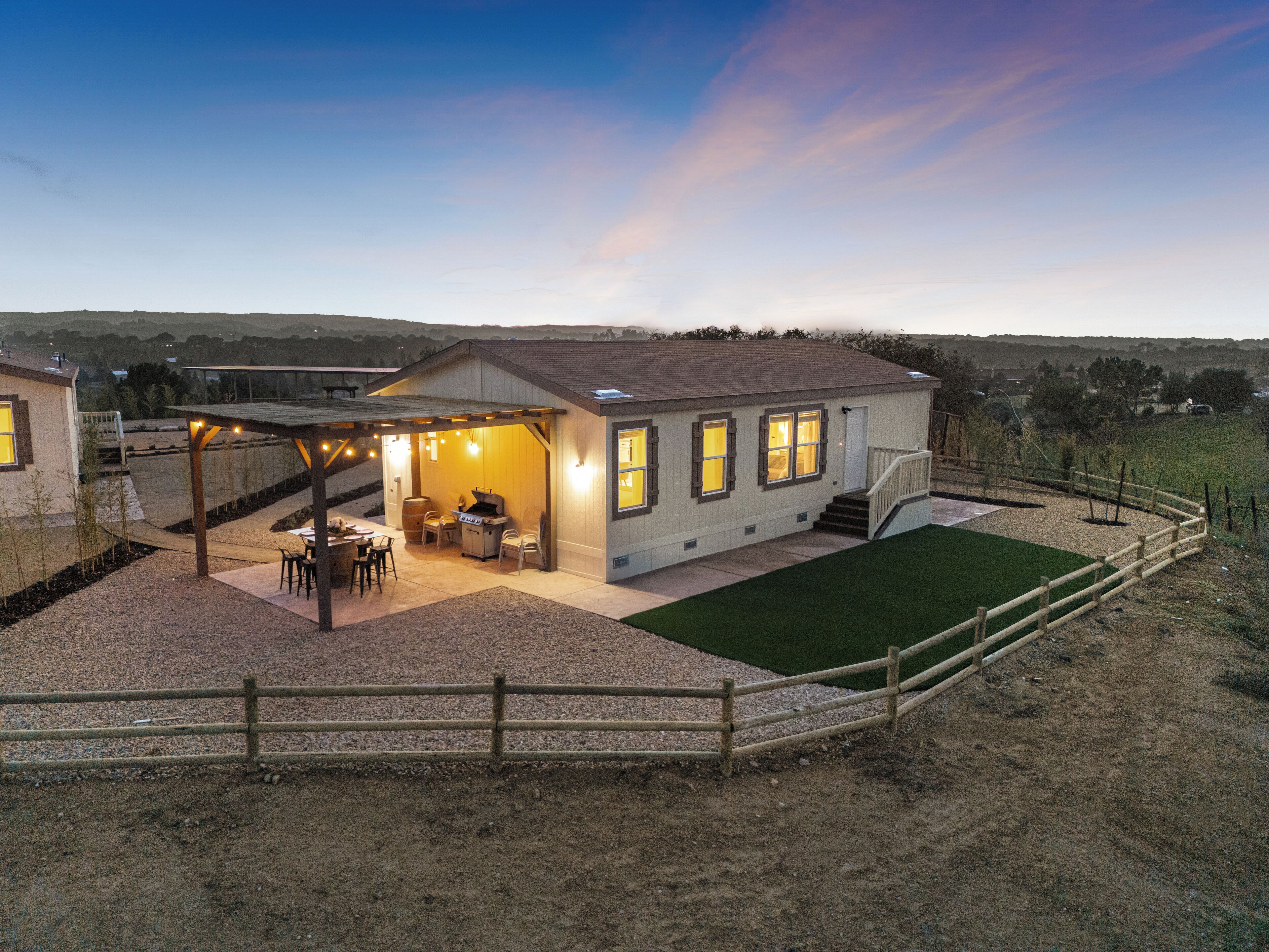 屋外ダイニングエリア