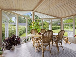 Dining - "Franke" - 1.2km from the sea by Interhome (Vejby)