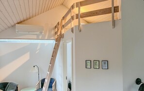 Interior - Nice home in Nexø with outdoor swimming pool (Nexø)