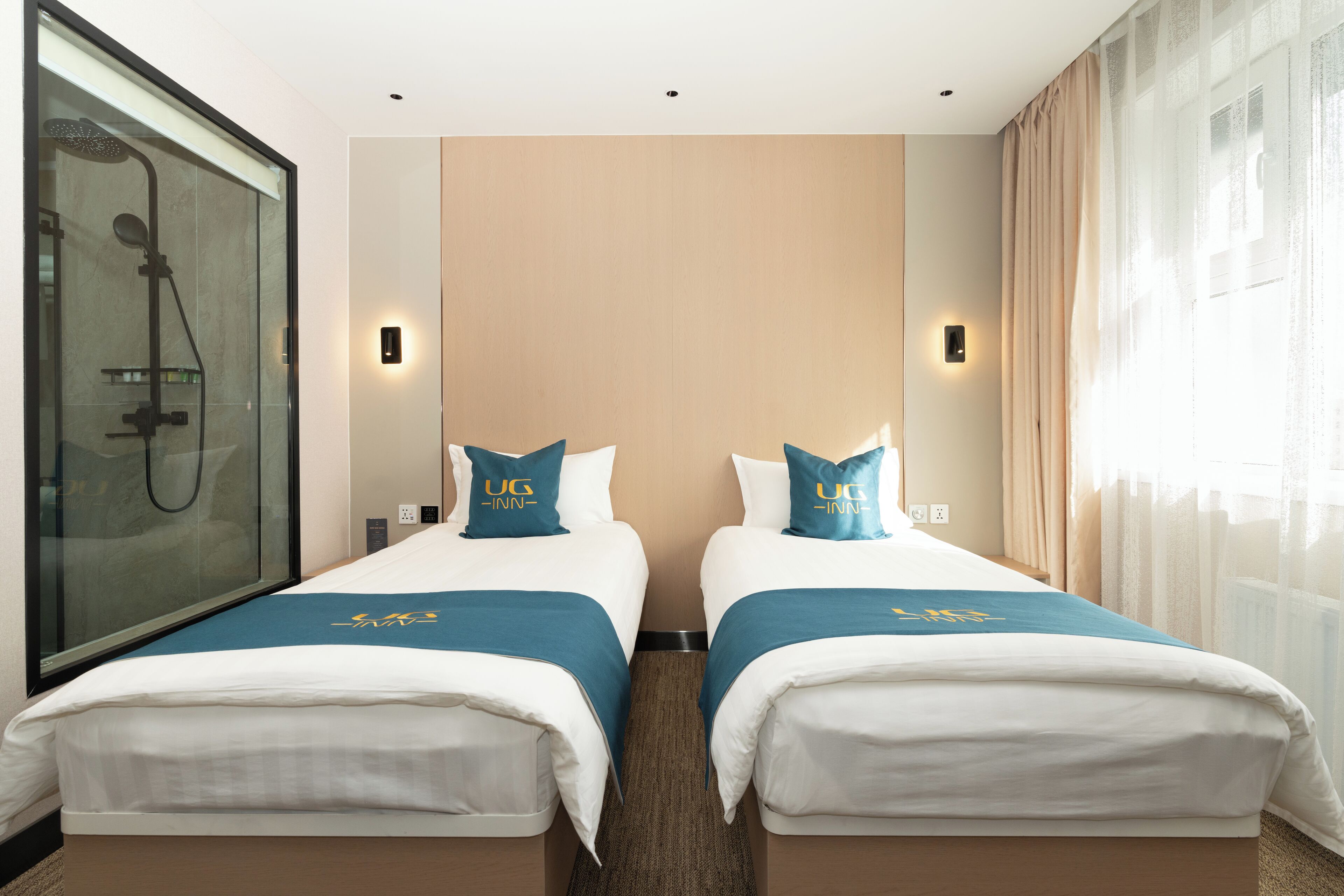 Chambre Standard avec lits jumeaux, vue ville | Coffres-forts dans les chambres