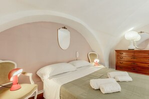 1 bedroom, iron/ironing board