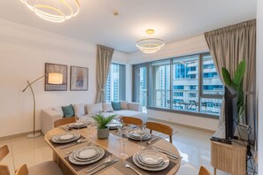 Dining - Aesthetic 2 Bed l Partial Burj View l Downtown (Downtown Dubai)