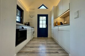 Kühlschrank, Ofen, Herdplatte, Geschirrspüler