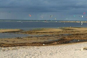 On the beach - ART-partment Surflounge (Laboe)