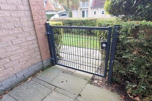 Property grounds - Villa in Kamperland (Kamperland)