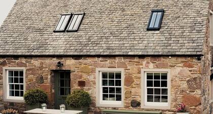 Stylish 3-Bed Luxury Cottage • High-End Renovation & Beautiful Design