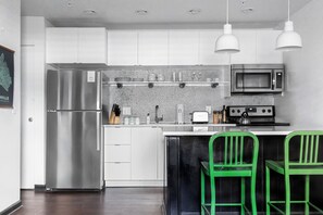 Fridge, microwave, oven, stovetop - Walk to Live Music + DT | Shared Patio + Stylish Suite | SoBro Guest House #7 (Nashville)
