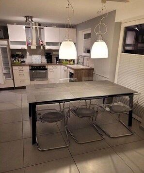 Fridge, microwave, oven, stovetop - Holiday home in Fehmarn with 3 bedrooms (Fehmarn \/ Gammendorf)