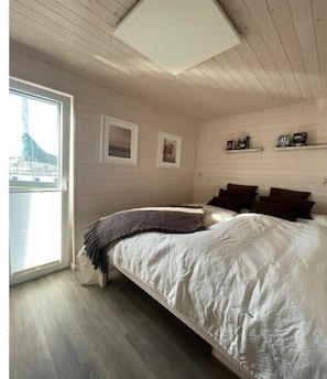 2 bedrooms, free WiFi - Houseboat in Stralsund with swimming pool (Stralsund)