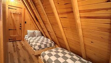 4 chambres, bureau, accès au Wi-Fi (inclus), literie fournie