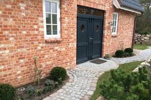 Exterior detail - Holiday home with 4 bedrooms (Sankt Peter Ording)