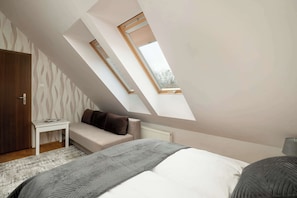 2 makuuhuonetta, silitysrauta/-lauta, Wi-Fi, vuodevaatteet