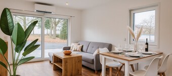 New Tiny House - cozy, private, family-friendly with terrace!