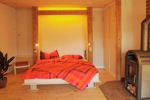 Fer et planche à repasser, Wi-Fi gratuit, draps fournis