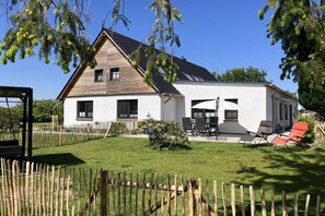 Terrace/patio - Holiday apartment with 1 bedroom (Sundhagen OT Tremt)