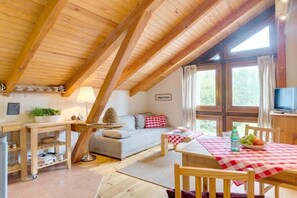 Smart TV, fireplace - in the Spreewald holiday home (Lübben)