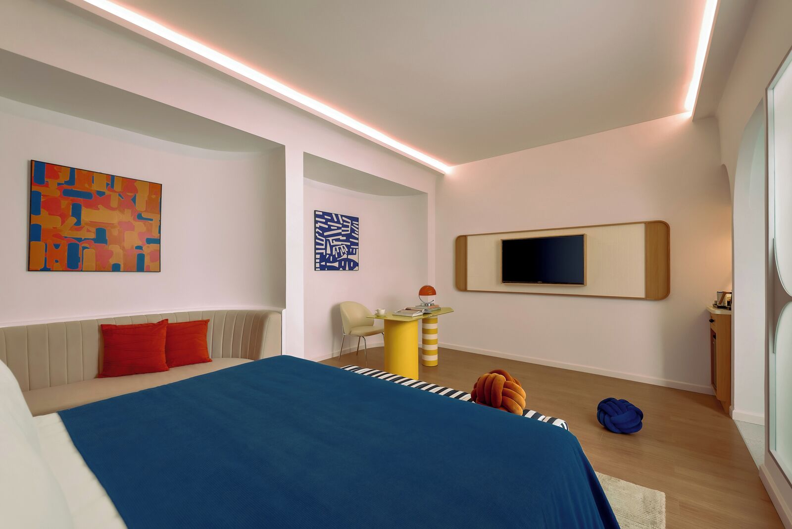 Habitación Deluxe | Caja fuerte, escritorio, cortinas opacas y sistema de insonorización