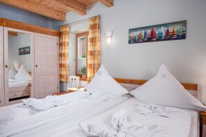 3 bedrooms, free WiFi - Holiday home with 3 bedrooms (Krummhörn)
