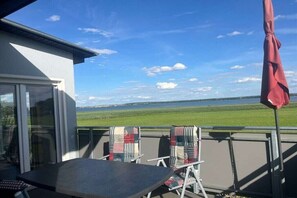 Outdoor dining - Holiday home on Lake Kummerow (Malchin)
