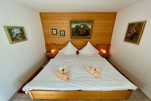 Fer et planche Ă repasser, Wi-Fi gratuit, draps fournis