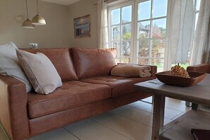 Smart TV, fireplace - Holiday home Thatched house (Zempin)