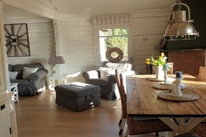 Dining - Holiday home in Güster with swimming pool (Güster)