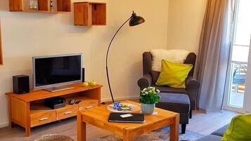 Smart-TV, DVD-Player, Stereoanlage