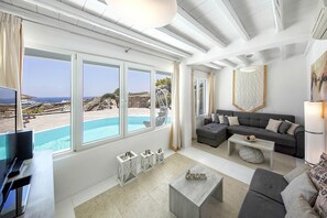 TV - My Rental Homes - Villa Cassandra, less than 2 km from the beach with pool (Mykonos)