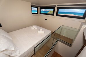 Iron/ironing board, Internet, bed sheets - Lotus Serenity Suites (Gazi)