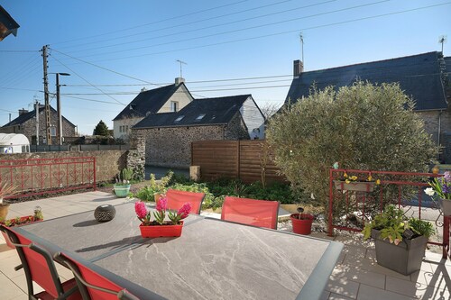 Chambre d’hôtes « Reine » avec terrasse partagée et Wi-Fi