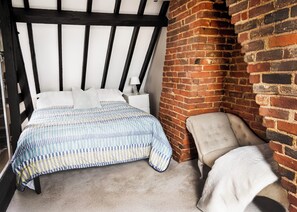 3 bedrooms, free WiFi, bed sheets - Beautiful Grade ll newly renovated property, located in the heart of old Harwich (Harwich)