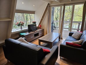 Living area - Serene Vacation Chalet in Durbuy (Durbuy)