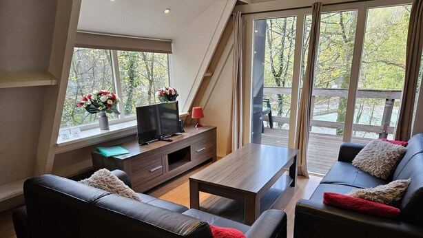Chalet | Living area - Serene Vacation Chalet in Durbuy (Durbuy)