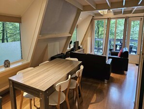 Chalet | Dining - Serene Vacation Chalet in Durbuy (Durbuy)