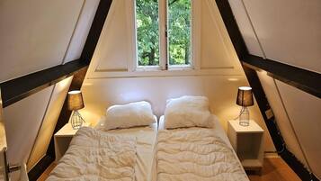 Chalet | 2 bedrooms, bed sheets